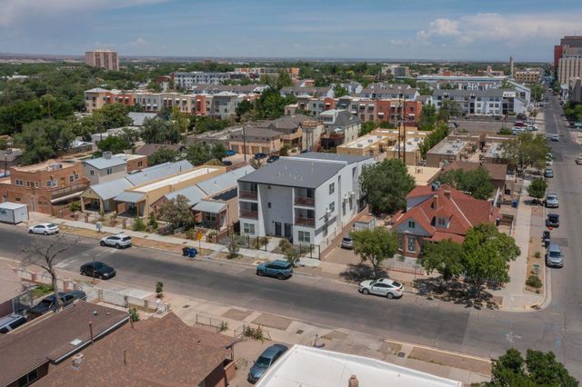 615 Iron Avenue SW, Albuquerque, NM 87102