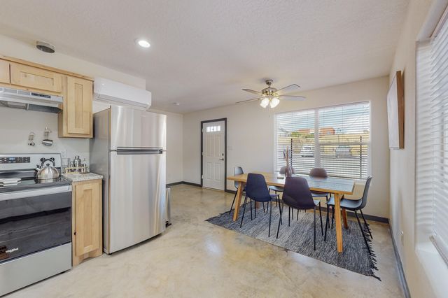 615 Iron Avenue SW, Albuquerque, NM 87102