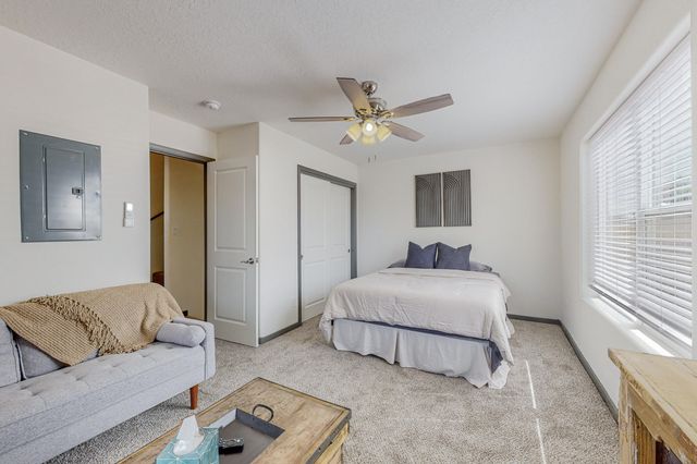 615 Iron Avenue SW, Albuquerque, NM 87102