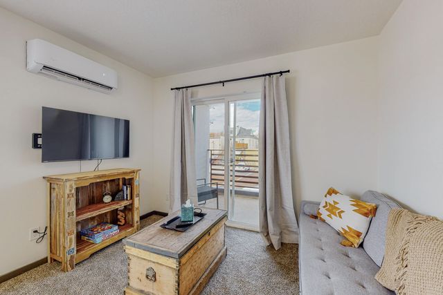 615 Iron Avenue SW, Albuquerque, NM 87102