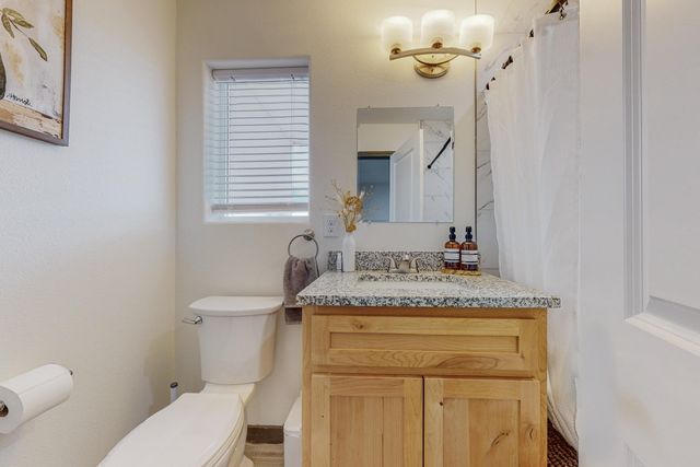 615 Iron Avenue SW, Albuquerque, NM 87102