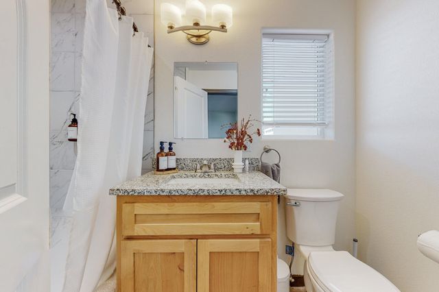 615 Iron Avenue SW, Albuquerque, NM 87102