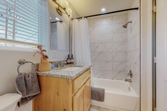 615 Iron Avenue SW, Albuquerque, NM 87102