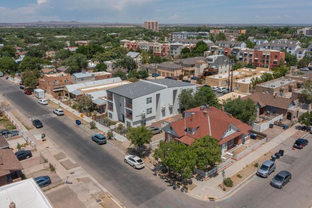 615 Iron Avenue SW, Albuquerque, NM 87102