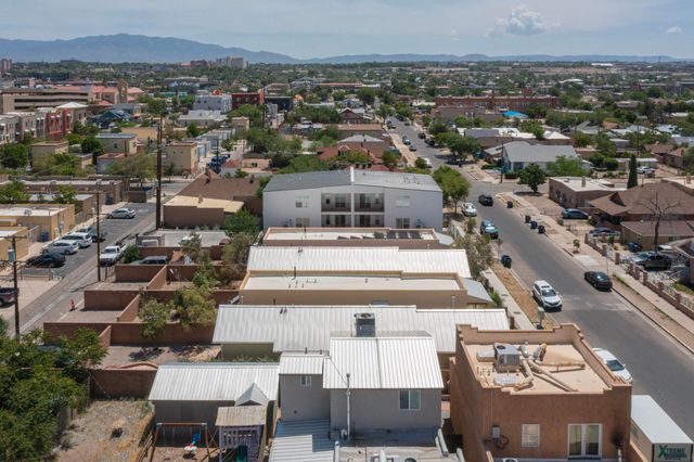 615 Iron Avenue SW, Albuquerque, NM 87102