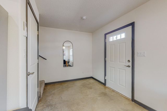 615 Iron Avenue SW, Albuquerque, NM 87102