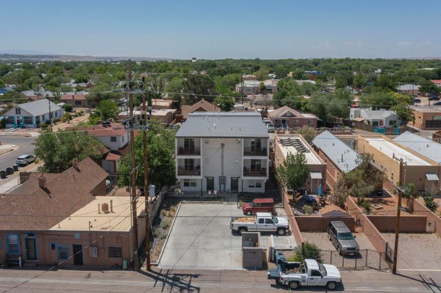 615 Iron Avenue SW, Albuquerque, NM 87102