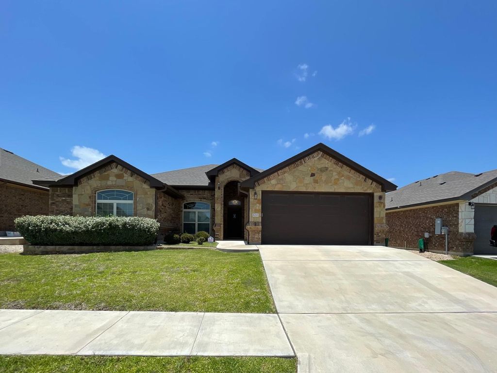 8213 Wellcrest DR, Killeen, TX 76542