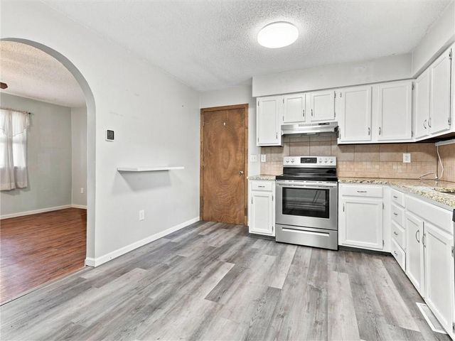 143 Hazel Avenue, Lawson, MO 64062