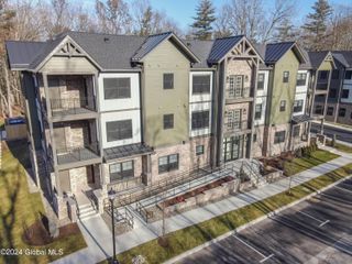 3 Station Lane 3a2, Saratoga Springs, NY 12866