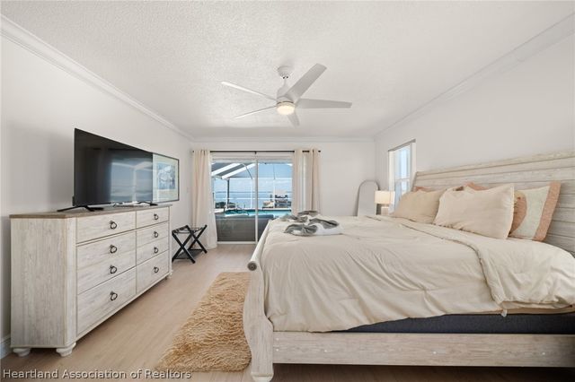 104 Lakefront Court NE, Lake Placid, FL 33852