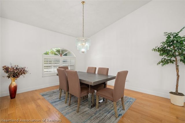 104 Lakefront Court NE, Lake Placid, FL 33852