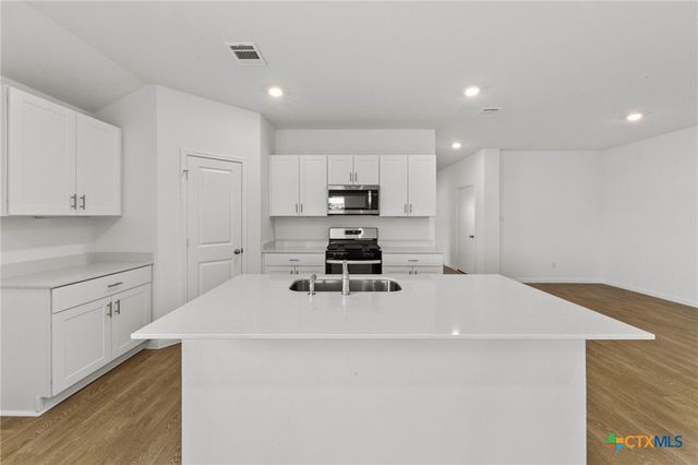 104 Wagner Way, San Marcos, TX 78666