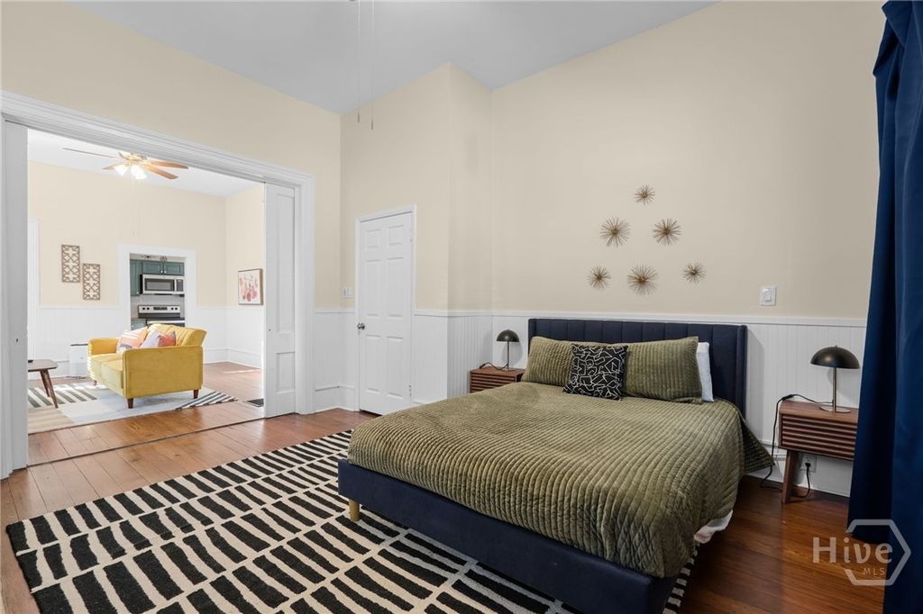 Image 19 of property listing at 303 W Park Avenue A, Savannah, GA 31401