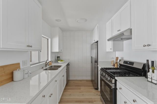 160 W Fiesta Green, Port Hueneme, CA 93041