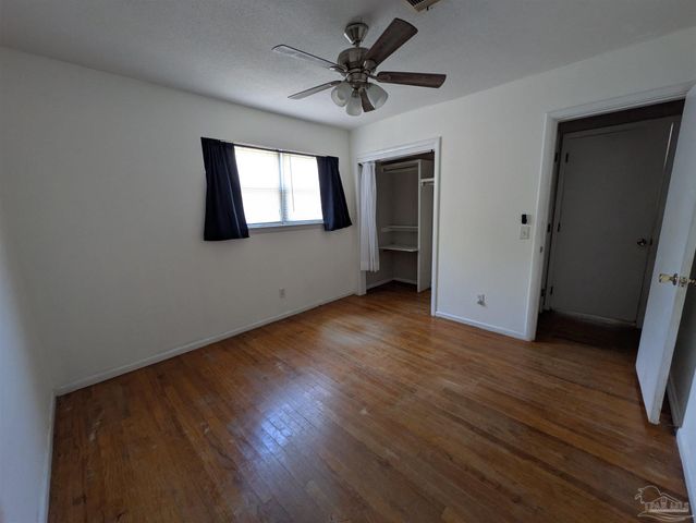 245 Airport Blvd, Pensacola, FL 32503