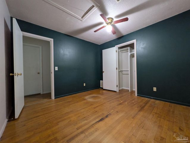 245 Airport Blvd, Pensacola, FL 32503