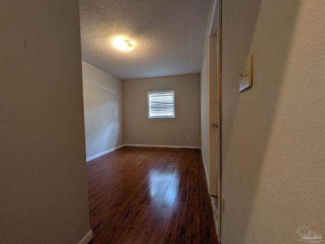 245 Airport Blvd, Pensacola, FL 32503
