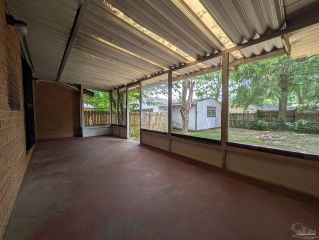 245 Airport Blvd, Pensacola, FL 32503