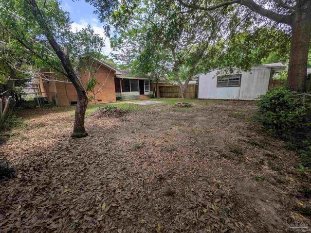 245 Airport Blvd, Pensacola, FL 32503