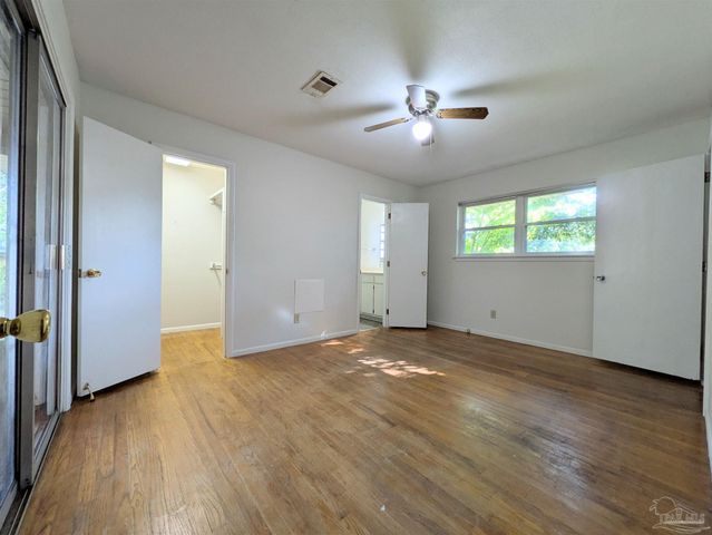 245 Airport Blvd, Pensacola, FL 32503