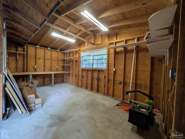 245 Airport Blvd, Pensacola, FL 32503