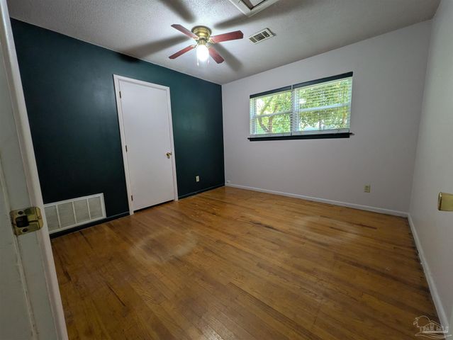 245 Airport Blvd, Pensacola, FL 32503