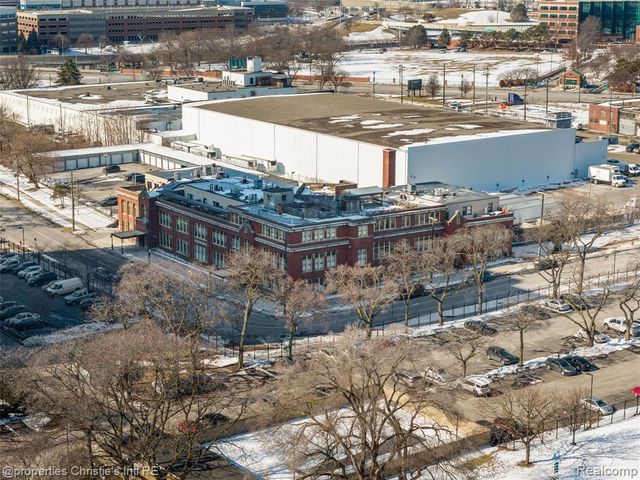 1395 Antietam Avenue 39, Detroit, MI 48207