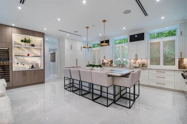 7220 SW 125th St, Pinecrest, FL 33156