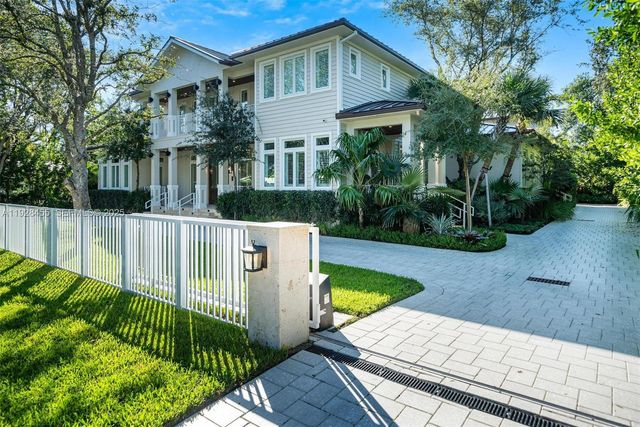 7220 SW 125th St, Pinecrest, FL 33156