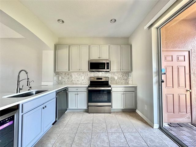 6950 TOWERING SPRUCE DRIVE, Riverview, FL 33578