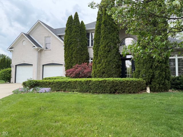 4064 Shady Pointe Row, Greenwood, IN 46143