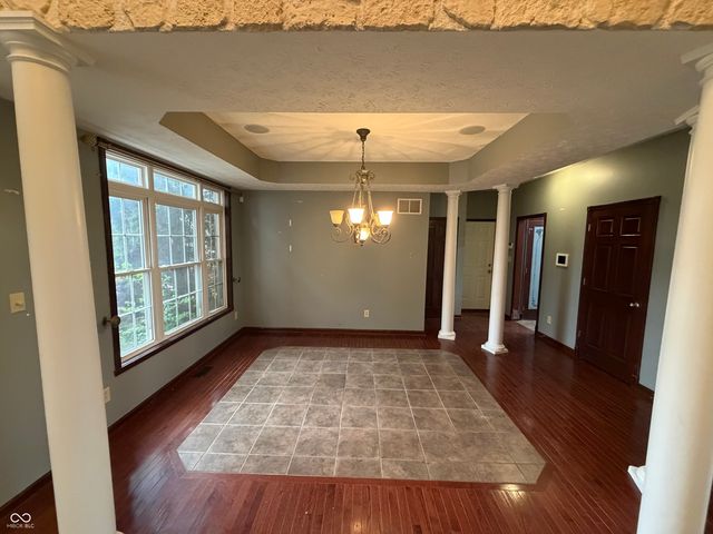 4064 Shady Pointe Row, Greenwood, IN 46143