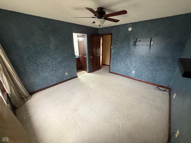 4064 Shady Pointe Row, Greenwood, IN 46143