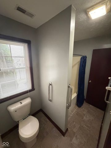 4064 Shady Pointe Row, Greenwood, IN 46143