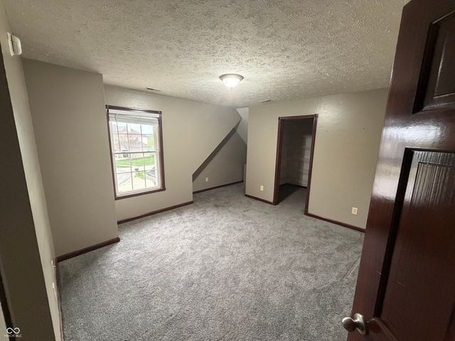 4064 Shady Pointe Row, Greenwood, IN 46143