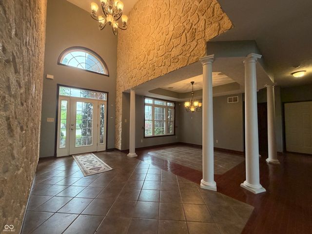 4064 Shady Pointe Row, Greenwood, IN 46143