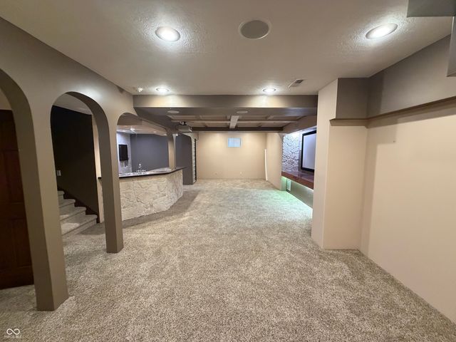 4064 Shady Pointe Row, Greenwood, IN 46143