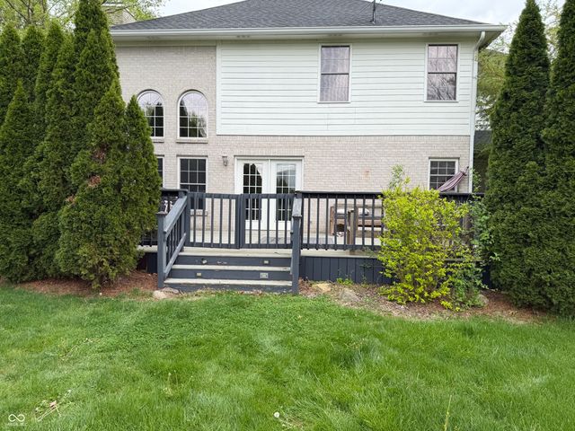 4064 Shady Pointe Row, Greenwood, IN 46143