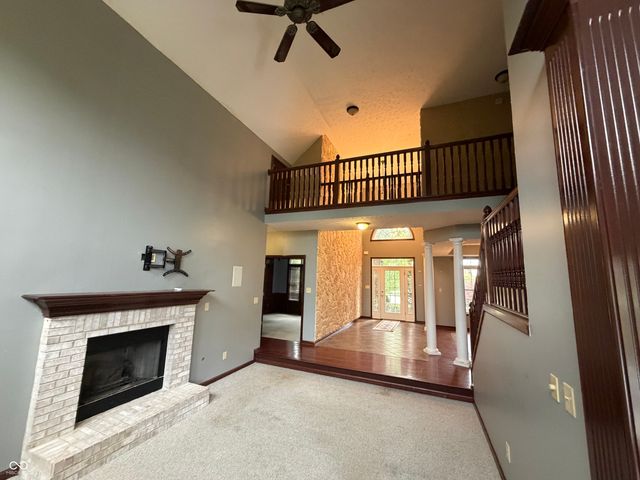 4064 Shady Pointe Row, Greenwood, IN 46143