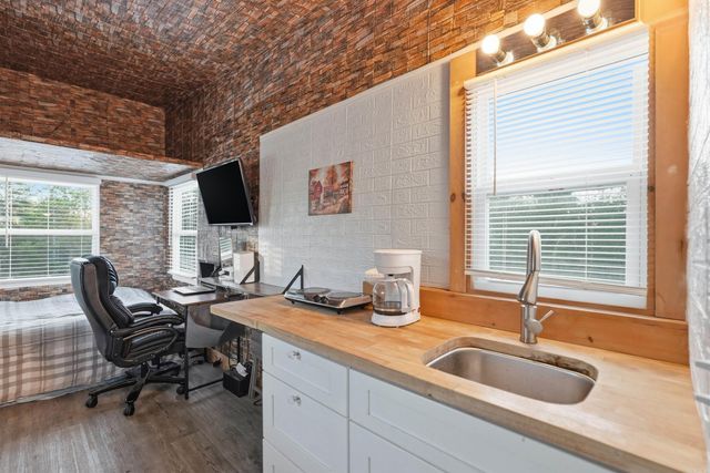 499 Quail Drive, Calico Rock, AR 72519