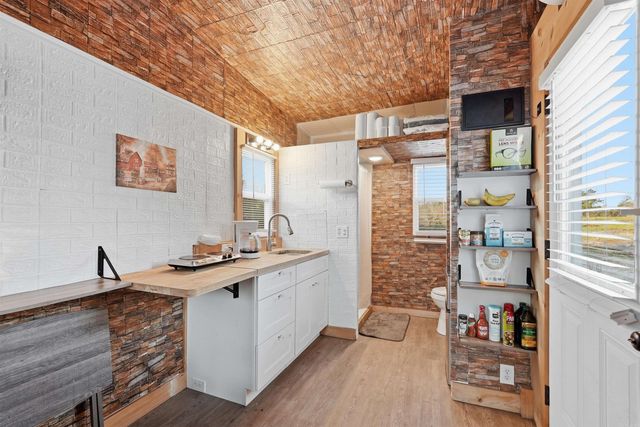 499 Quail Drive, Calico Rock, AR 72519