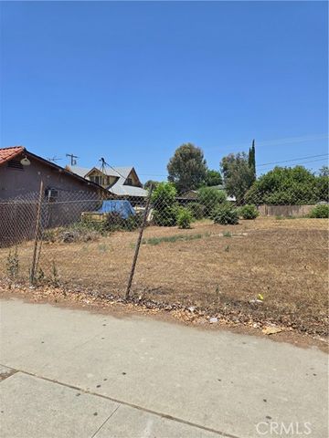 855 W Holt Avenue, Pomona, CA 91768