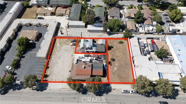 855 W Holt Avenue, Pomona, CA 91768