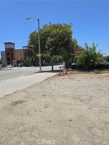 855 W Holt Avenue, Pomona, CA 91768