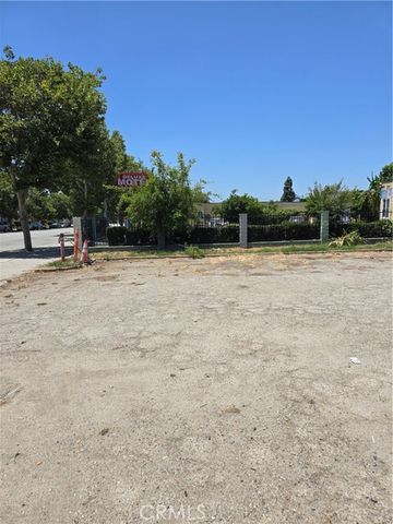 855 W Holt Avenue, Pomona, CA 91768