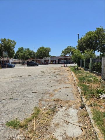 855 W Holt Avenue, Pomona, CA 91768