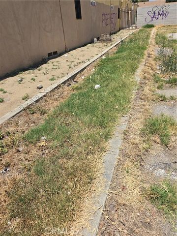 855 W Holt Avenue, Pomona, CA 91768