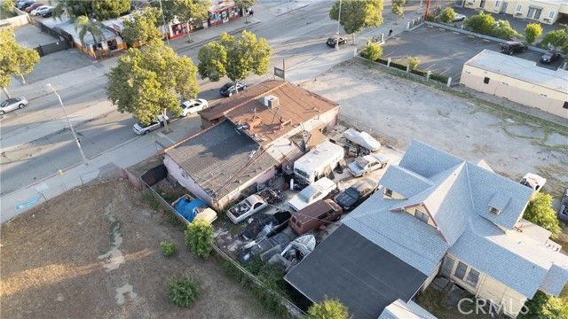 855 W Holt Avenue, Pomona, CA 91768