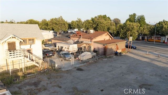855 W Holt Avenue, Pomona, CA 91768